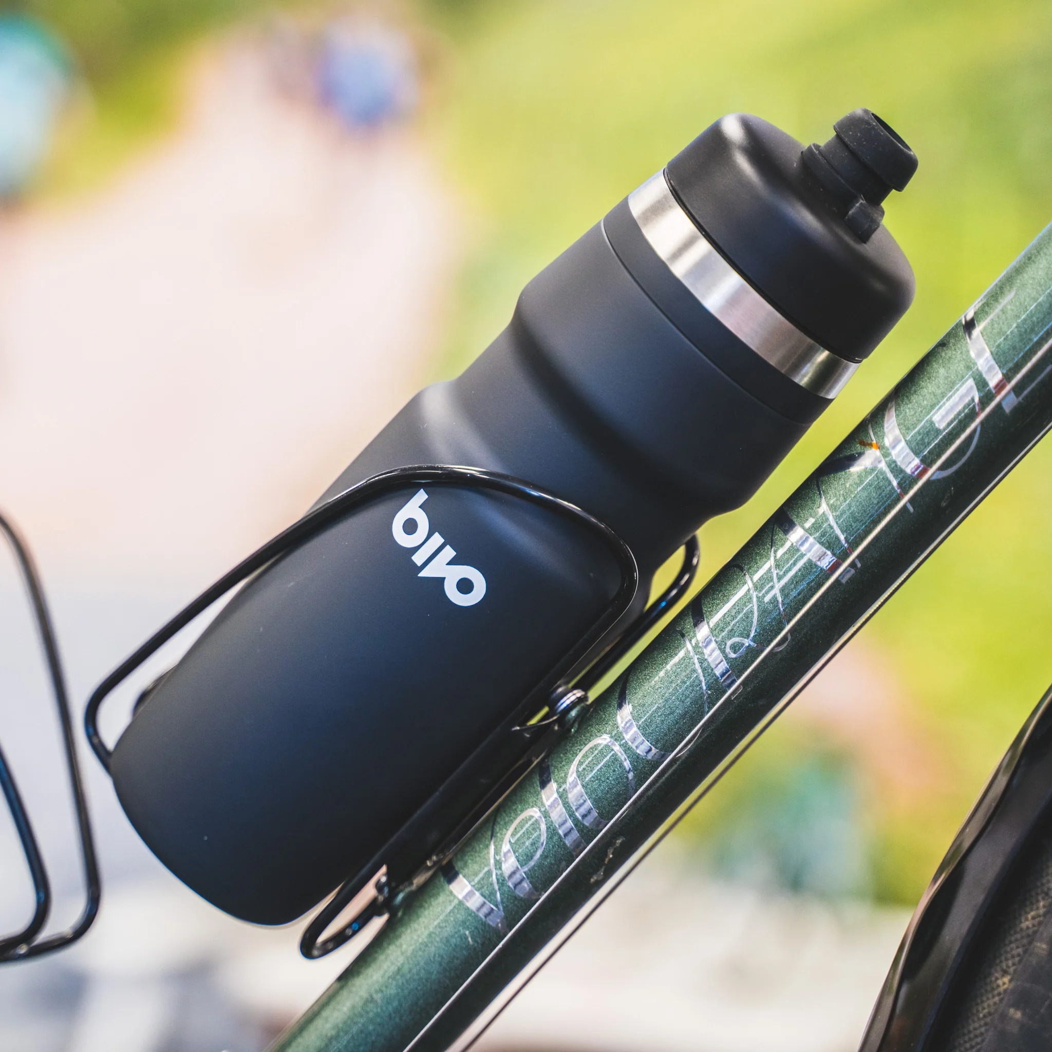 Bivo 25 oz Water Bottle - Image 4