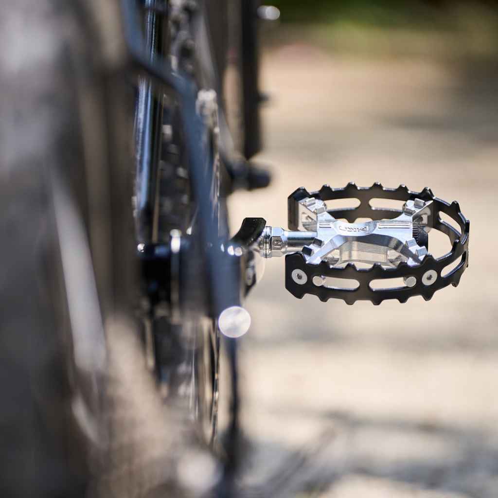 Blue Lug Bear Trap Pedal by MKS - Image 20