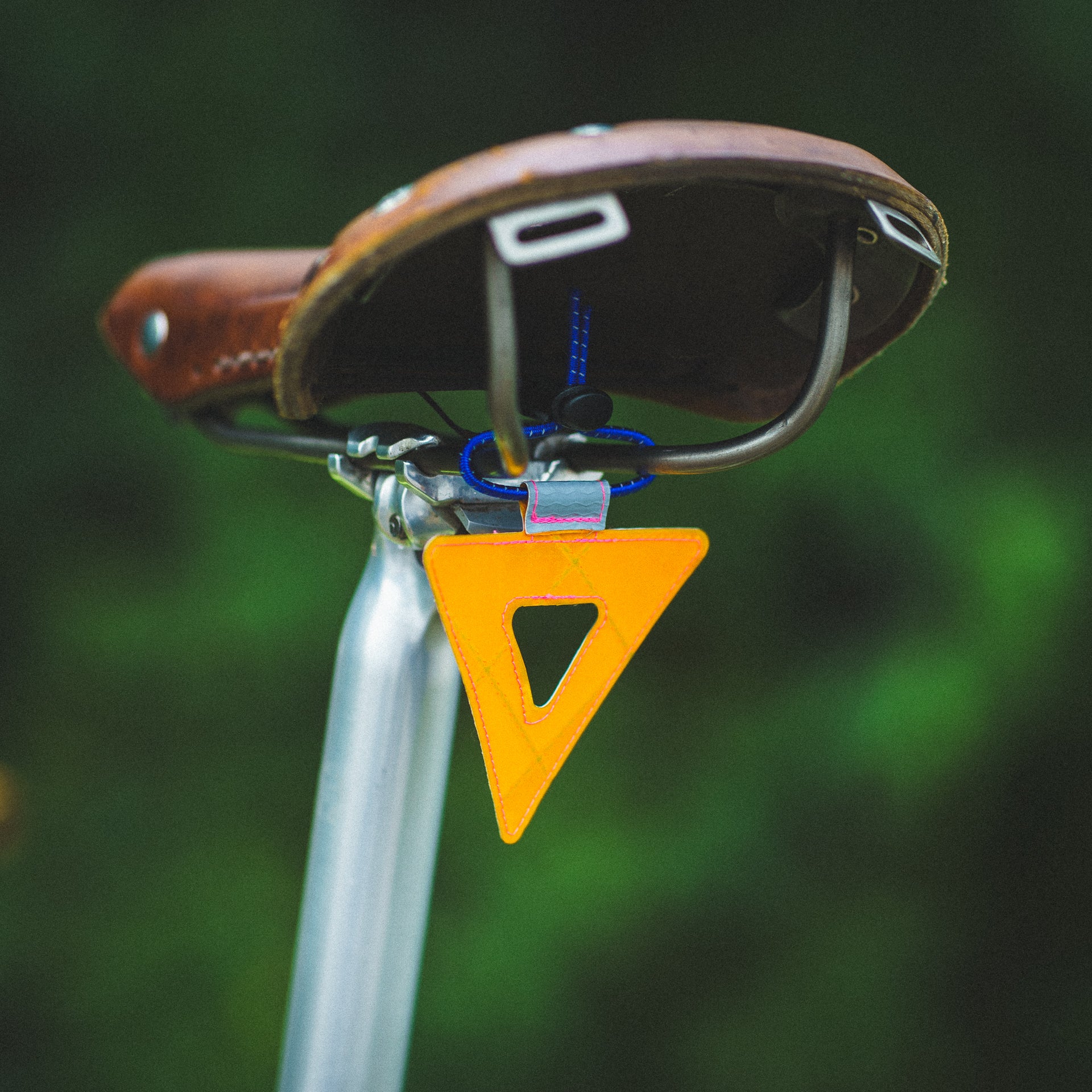 Visto Prismatic Safety Triangle - Image 6