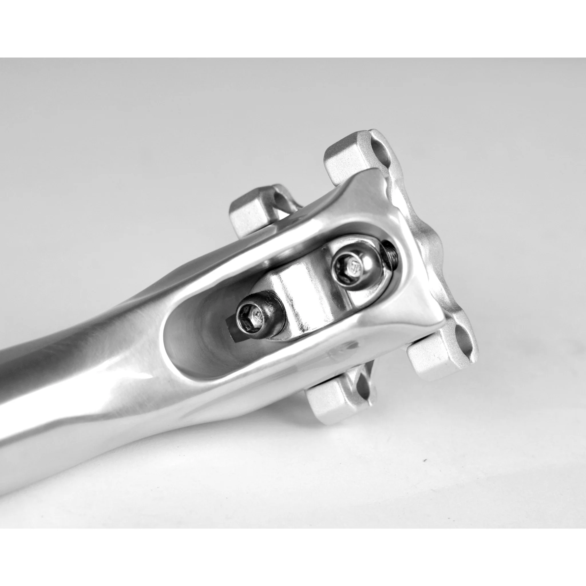 Grand Cru Long Setback Seatpost - Image 5